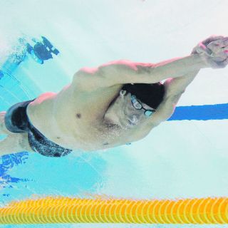 Phelps devuelve el favor