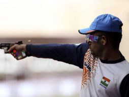 Vijay Kumar, de la India, alcanza la medalla de plata. REUTERS  /