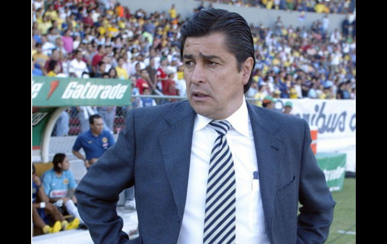 Tena está emocionado por dirigir el partido en el estadio de Wembley. ARCHIVO  /