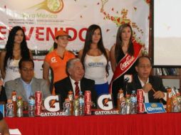 Directivos del club revelaron los detalles de la competición en rueda de prensa. ESPECIAL  /