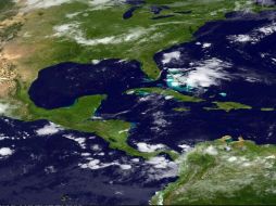 El sistema tropical se encontraba hasta la tarde de este viernes a unos 660 kilómetros al Sureste de San Juan de Puerto Rico. AFP  /