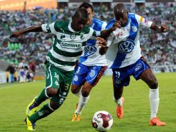 Puebla supo anular a los delanteros de Santos para sacar el punto de La Comarca. MEXSPORT  /