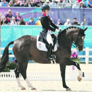 Alemania se mete a la pelea en las clasificaciones