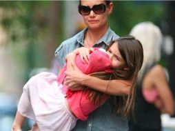 Suri Cruise de seis años de edad está a punto de comenzar la escuela. ESPECIAL  /