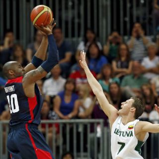 Estados Unidos sufre ante Lituania