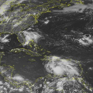 Península de Yucatán se prepara para posible golpe de ''Ernesto''