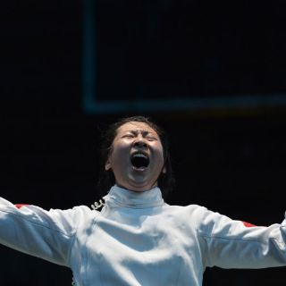 China obtiene oro en espada por equipos