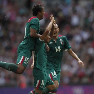 El Tri ya huele las medallas