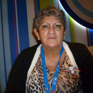 Mamá de Paola, feliz