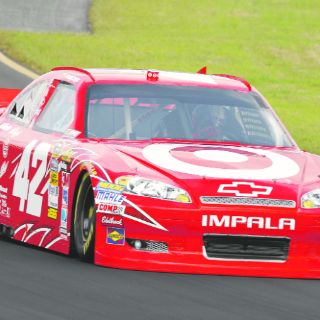 Montoya partirá primero en las 400 millas de Pocono
