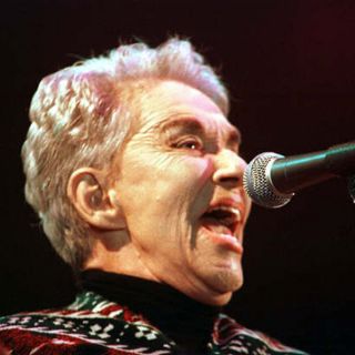 Salud de Chavela Vargas empeora por problema respiratorio