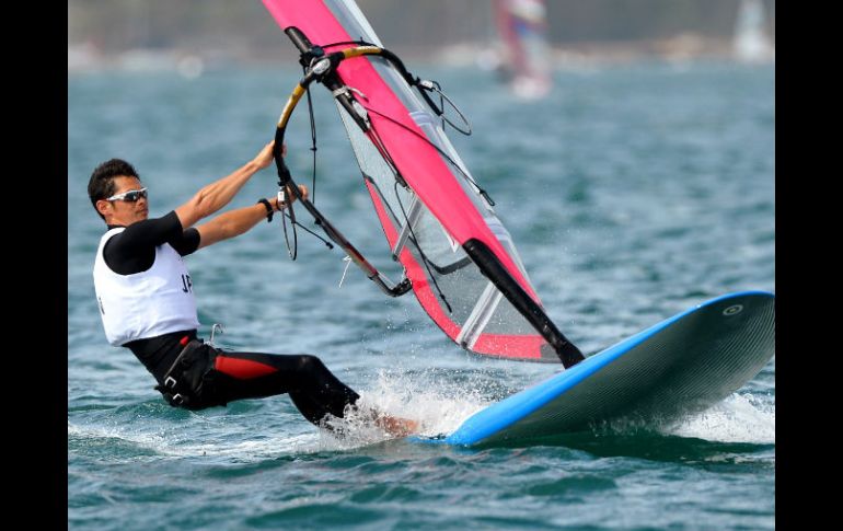 La categoría RS-X, en la que participa el mexicano, entregará medallas el martes. En imagen, el japonés Makoto Tomizawa. AFP  /