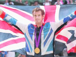 Con el apoyo de los suyos. Andy Murray festeja la medalla de oro conseguida frente al número uno del mundo. XINHUA  /