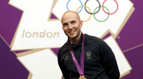 Niccolo Campriani es campeón de Londres 2012 con récord de mil 278.5 puntos. REUTERS  /
