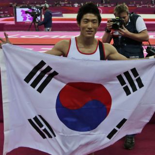 El surcoreano Yang gana oro en salto