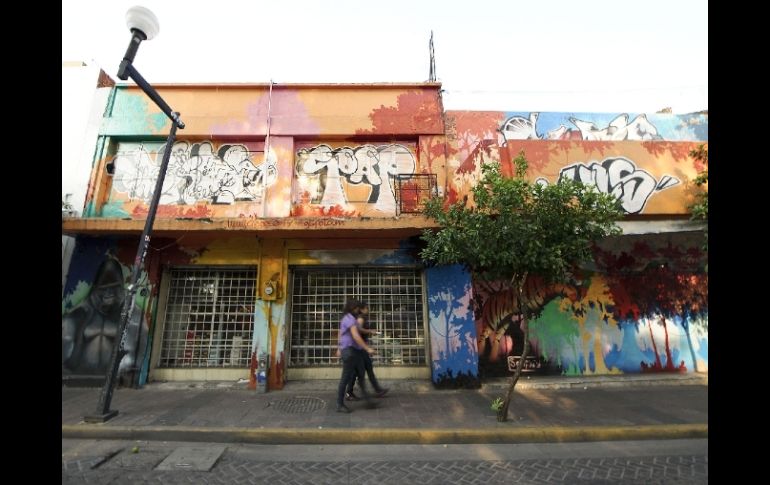 Representantes de los grupos de arte urbano, señalan que la verdadera cotnaminación fueron las campañas políticas.  /