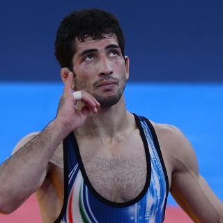 Irán logra segundo oro en lucha grecorromana