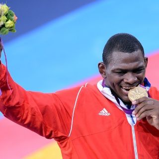 Mijaín López le da oro a Cuba en lucha