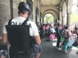 Los organizadores de las protestas del viernes negociaron con las autoridades municipales, otro grupo exigió trato equitativo.  /