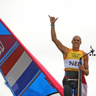 Holandés gana el windsurfing olímpico