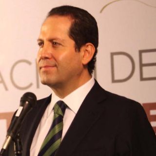 Eruviel Ávila llama a cerrar filas en torno a Peña Nieto