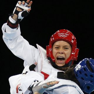 Jannet Alegría gana su primer combate