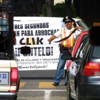 Vialidad revisa uso del cinturón en Guadalajara
