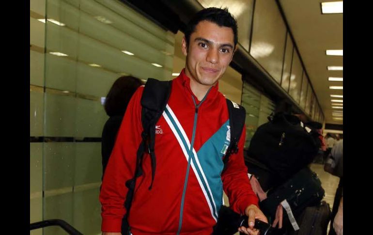 A su llegada a la Ciudad de México, Yahel Castillo se dijo satisfecho con su actuación. NTX  /