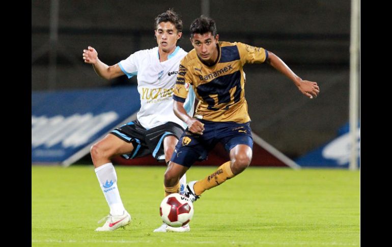 La escuadra universitaria se quedó con 10 hombres al minuto 57. NTX  /