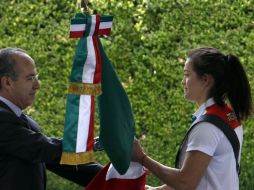 Espinoza, que también es la abanderada mexicana, tiene la responsabilidad de demostrar su vitola de campeona olímpica. ARCHIVO  /