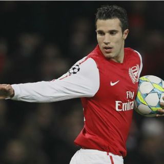 Manchester United sigue soñando con van Persie