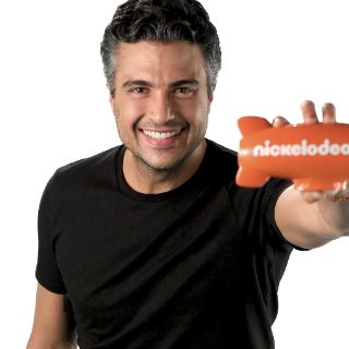 Jaime Camil conducirá los ''Kids Choice Awards 2012''