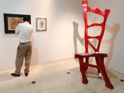 La exposición se conforma por un grabado, ocho óleos sobre tela, una acuarela, dos dibujos y 13 esculturas.  /