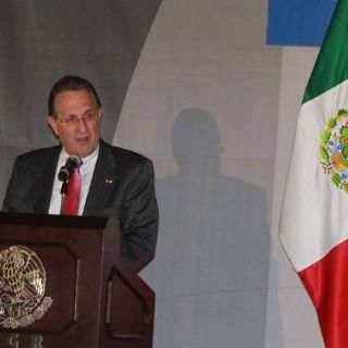 México y EU construyen un futuro más fuerte: Anthony Wayne