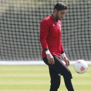 Corona enmienda errores y adversidades