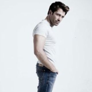 Famosos asisten a función especial de ''Amor, dolor ¡Y lo que traía...''