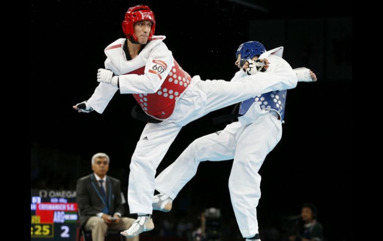 Sebastian Crismanich celebra su triunfo ante Nico García en la final de hoy en las Olimpiadas.  REUTERS  /