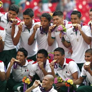 El Himno Nacional suena en Wembley