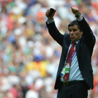 Felipe Calderón felicita a Luis Fernando Tena