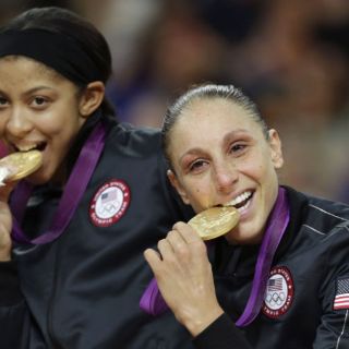 EU gana quinto oro consecutivo en basquetbol femenil