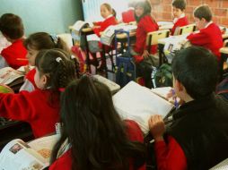 El manual ya opera en cerca de mil 100 planteles del estado y fue elaborado por la SEP. ARCHIVO  /