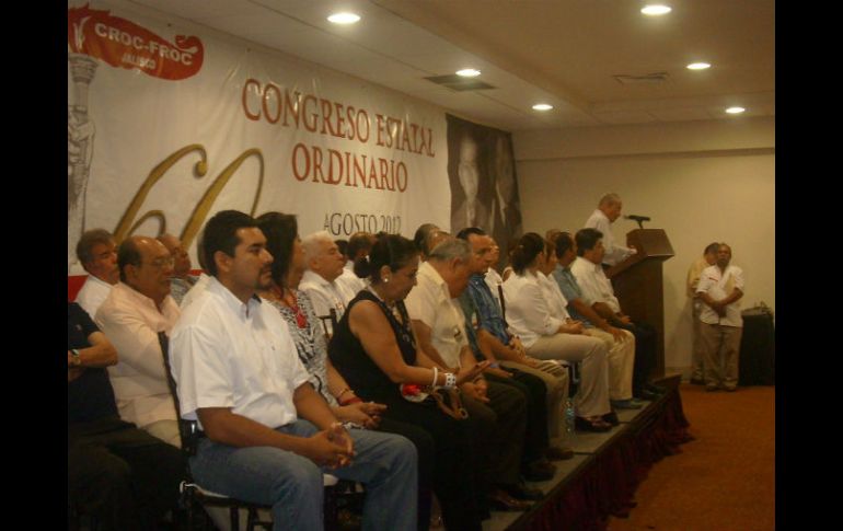 Miembros de la CROC celebran en el puerto Congreso Estatal Ordinario.  /