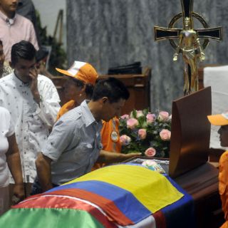 Colombia dice adiós con salsa y trompetas a Jairo Varela