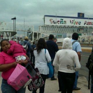 Emilio confronta a transportistas por paro camionero