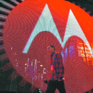 Google dará de baja a cuatro mil empleados de Motorola