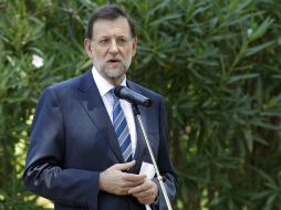 Mariano Rajoy, en rueda de prensa en el Palacio de Marivent tras acudir a su primer despacho en Mallorca con el rey Juan Carlos. EFE  /