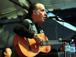 Óscar Chávez lleva 15 años ofreciendo estos recitales en el Auditorio Nacional. ARCHIVO  /