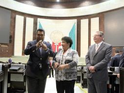 Los coordinadores Alberto Pérez Cuevas, Mary Telma Guajardo y Francisco Rojas, realizaron un recorrido por el Palacio legislativo. NTX  /