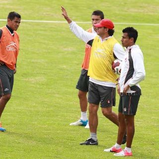Chávez quiere más resultados de su equipo