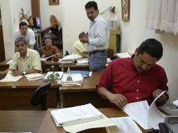 Desde hace un mes, el municipio inició con la reingeniería en su nómina, no renovaron el contrato a 50 servidores públicos.  ARCHIVO  /